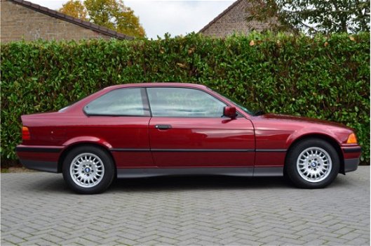 BMW 3-serie Coupé - 320i coupe | Slechts 19.517 Kilometer | - 1