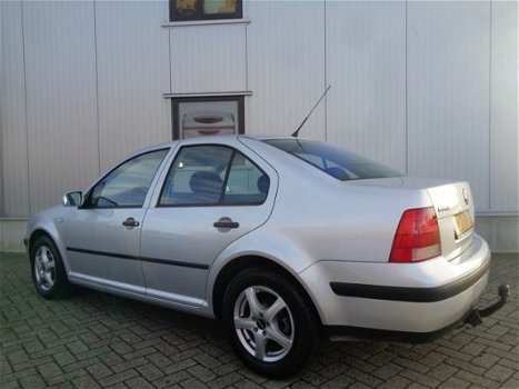 Volkswagen Bora - 2.0 Airco Cruise, Mooie auto - 1