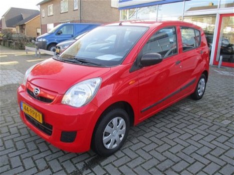 Daihatsu Cuore - 1.0 Comfort 2e eigenaar dealer NL auto 5 deurs 2011 - 1