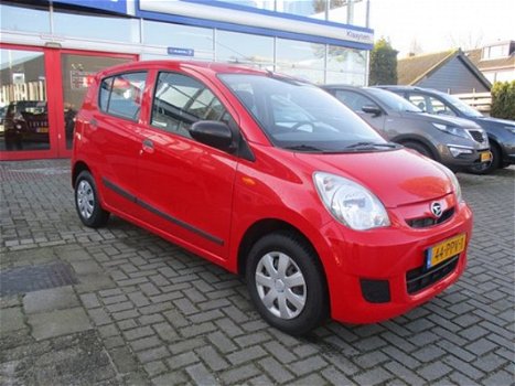 Daihatsu Cuore - 1.0 Comfort 2e eigenaar dealer NL auto 5 deurs 2011 - 1