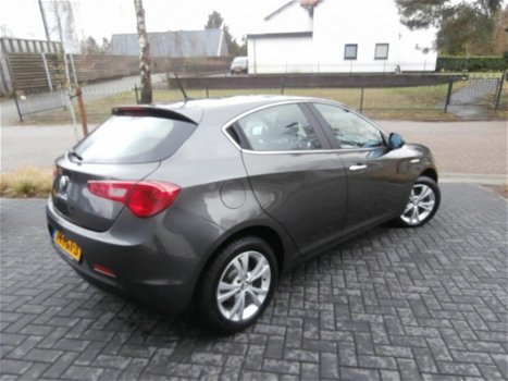 Alfa Romeo Giulietta - 1.4 T Distinctive 170 PK - 1