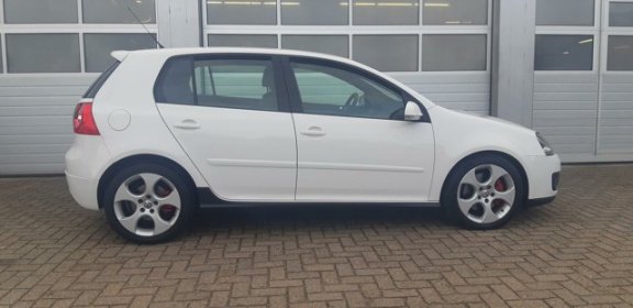 Volkswagen Golf - 2.0 GTI 200PK NAVI CLIMA CRUISE - 1