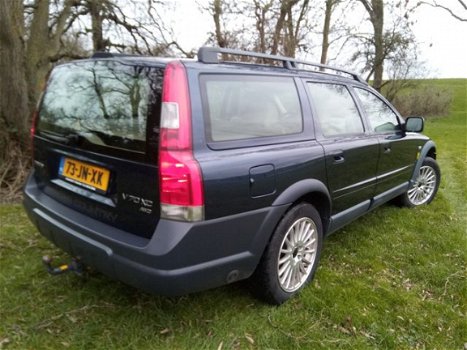 Volvo V70 Cross Country - 2.4 T Geartronic Prestige Nette Volvo XC70 automaat met LPG Youngtimer His - 1
