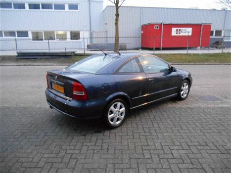 Opel Astra Coupé - 1.8-16V - 1