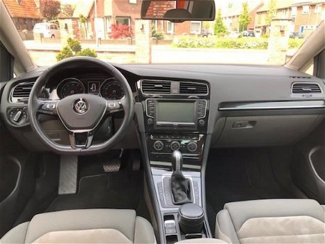 Volkswagen Golf - 1.4 TSI ACT Highline 125pk DSG Panorama Navi Xenon - 1