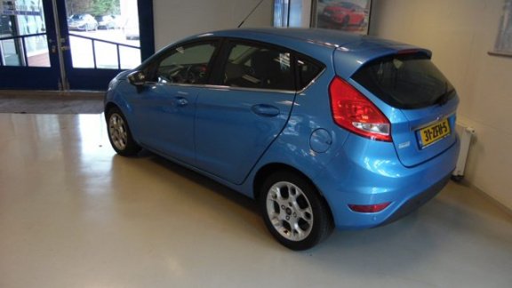 Ford Fiesta - 1.6 120pk 5D Titanium - 1