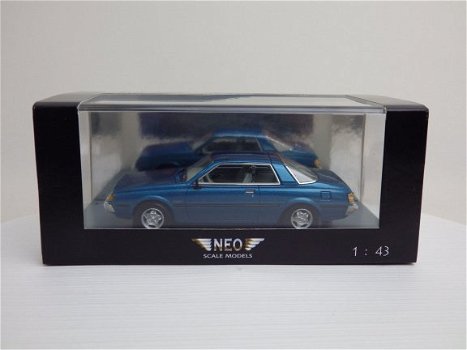 1:43 Neo Mitsubishi Sapporo MkI Coupe 1982 43441 metallic-blauw - 3