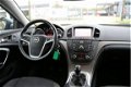 Opel Insignia - 2.0 T Edition 4x4 Stoelverwarming Navigatie PDC 220 pk - 1 - Thumbnail