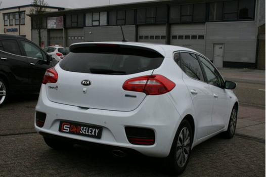 Kia Cee'd - 1.4 GDi Navigator Navigatie, 2016 Vanaf €259, - pm - 1