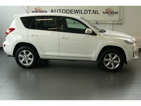 Toyota RAV4 - 2.0 16v VVT-i Dynamic 4WD A/T + 6 MND BOVAG - 1