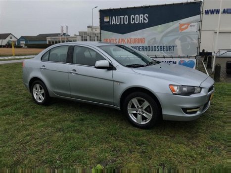 Mitsubishi Lancer Sports Sedan - 1.5 Invite - 1