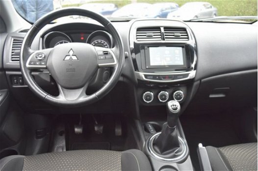 Mitsubishi ASX - 1.6i panoramadak/navigatie/parkeersensoren - 1