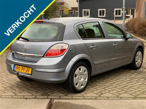 Opel Astra - 1.7 CDTi Enjoy/Airco/CruiseC/Nieuwe APK - 1