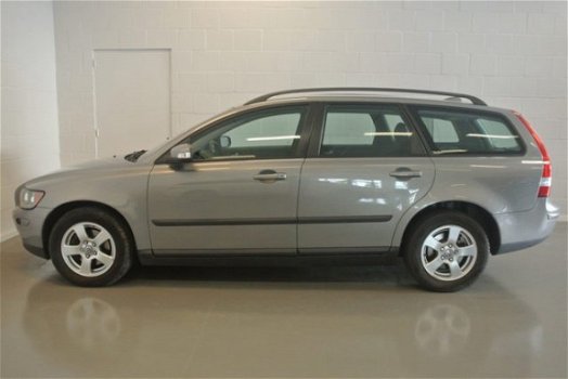 Volvo V50 - 1.8 ECC /Cruise/Dakrails/ LM/ Stoelverw./ bj. 2007 - 1