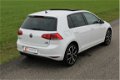Volkswagen Golf - 1.4 TSI / PARELMOER / PANO / NAVI / XENON - 1 - Thumbnail