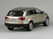 1:43 Schuco 04754 Audi Q7 4.2 Quattro bahia beige - 2 - Thumbnail