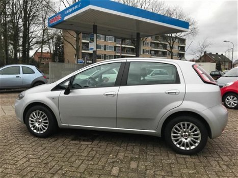 Fiat Punto Evo - 1.2 Dynamic *5DRS*AIRCO*STUURBEKR.*ELEKTR. RAMEN*NAV.aansluiting - 1