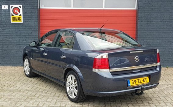 Opel Vectra - 1.8-16V Executive - 1