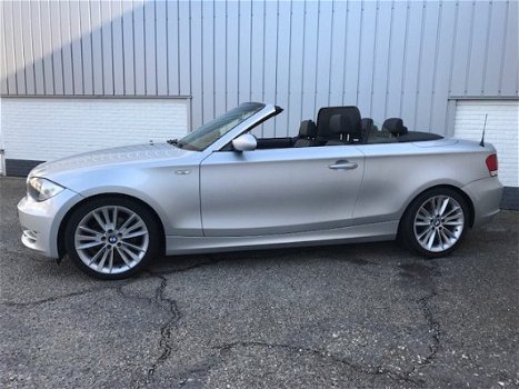 BMW 1-serie Cabrio - 125I HIGH EXECUTIVE 6 cil. 218 PK Nu van € 15500, 00 voor € 14000, 00 meeneempr - 1