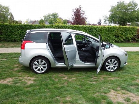 Peugeot 5008 - 1.6 THP Allure 7p. AUTOMAAT, Navigatie, Clima, Electrische pakket, Cruise control, Li - 1