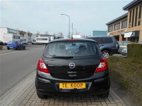 Opel Corsa - 1.4-16V Edition 1.4 AUTOMAAT, 5-D AIRCO/STOELVERW./STUURVERWARMING - 1