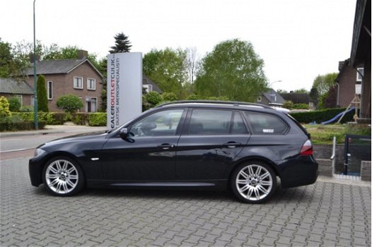 BMW 3-serie Touring - 320d M Sport Executive Navi, Stoelvw, PDC, Xenon - 1