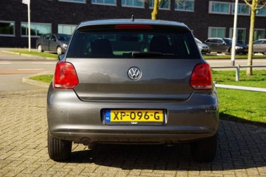 Volkswagen Polo - 1.4 HIGHLINE AUT 2011 5 Deurs Xenon/Led - 1