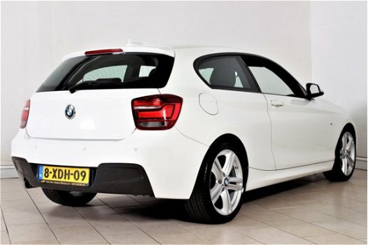 BMW 1-serie - 116i EXECUTIVE AUTOMAAT M-PAKKET NAVI SPORTSTOELEN PDC CRUISE XENON LMV18 1e EIGENAAR - 1