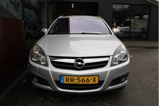 Opel Signum - 3.0 V6 CDTi Executive MOTOR DEFECT - 1