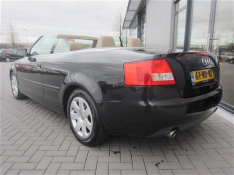 Audi A4 Cabriolet - 2.4 V6 AUTOMAAT Pro Line Beige Leder, Clima - 1