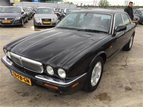 Jaguar Sovereign - 4.0 V8 Aut - 1