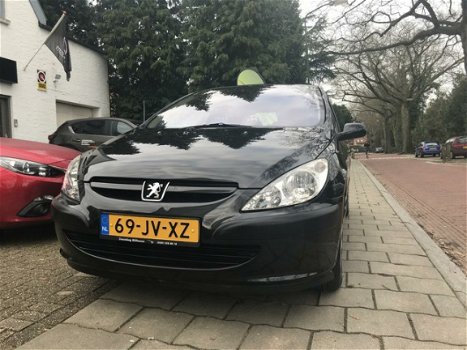 Peugeot 307 - 1.6 16V 5-DEURS XT - 1