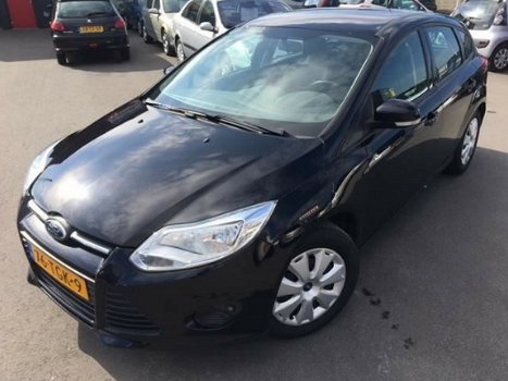 Ford Focus - 1.6 TI-VCT Trend 2012 88dkm. + NAP voor 9350.- euro - 1
