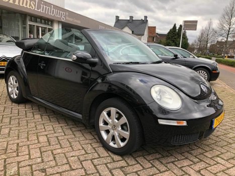 Volkswagen New Beetle Cabriolet - 1.6 Trendline Zwart - 1