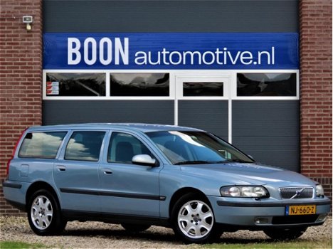 Volvo V70 - 2.4 Automaat 140pk -Stoelverw/Lichtm. - 1