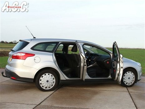 Ford Focus - 1.6 TDCi ECOnetic Lease PDC Trekhaak Airco - 1