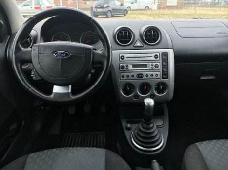 Ford Fiesta - 1.6-16V Futura 5drs airco - 1