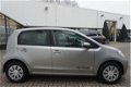 Volkswagen Up! - 1.0 60pk Move Up 5.drs | Demonstratievoertuig| Airco - 1 - Thumbnail