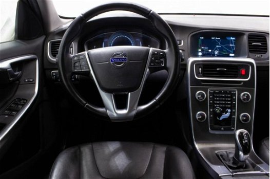 Volvo V60 - D2 Aut. Leder Navigatie CruiseControl - 1