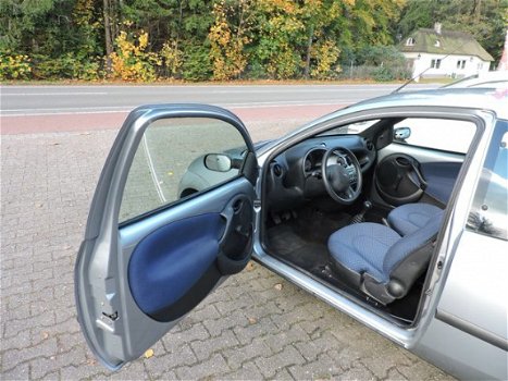 Ford Ka - 1.3 I 44KW AIRCO / STUURBEKR 1e eigenaar - 1