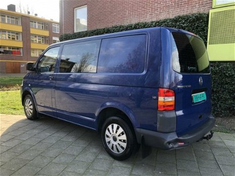 Volkswagen Transporter - 1