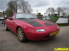 Mazda MX-5 - 1.6I MET HARDTOP EN SOFT TOP