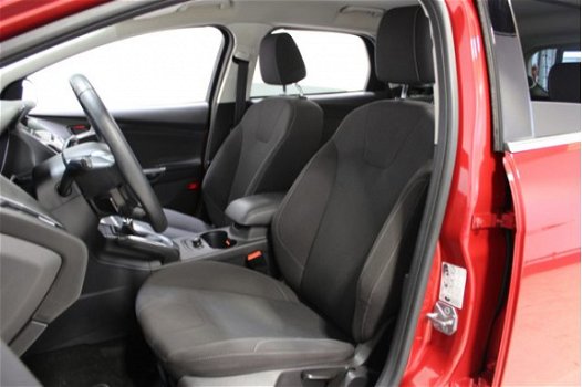 Ford Focus Wagon - 1.6 EcoBoost 150pk Titanium | Dealer Onderhouden | 17