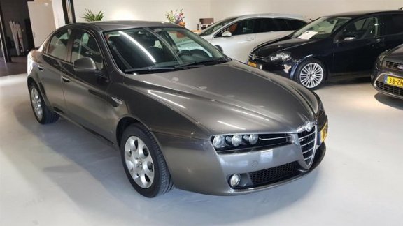 Alfa Romeo 159 - 2.2 JTS Selespeed V.A. €116, - P.M. NL AUTO NAVI CR UISE TREKHAAK BLUTTOOH APK 09-1 - 1