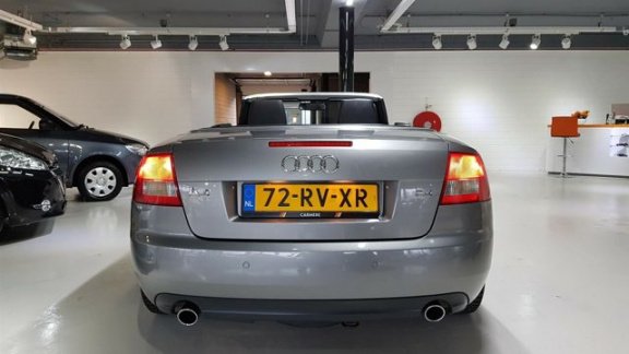 Audi A4 Cabriolet - 2.4 V6 Pro Line AUOTOMAAT NL AUTO NAP LEDER NAVI E LEKTRICH PAKKET CRUISE V.A. € - 1