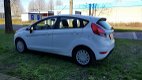 Ford Fiesta - 1.6 TDCi Style NAP NAVI/BLUETOOTH/USB/AIRCO/CRUISE 6 MND GARANTIE/1E EIGENAAR VA €134, - 1 - Thumbnail