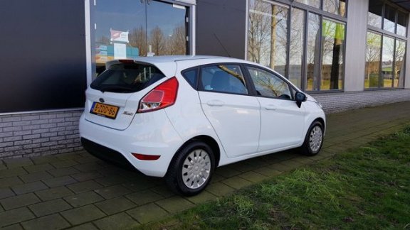 Ford Fiesta - 1.6 TDCi Style NAP NAVI/BLUETOOTH/USB/AIRCO/CRUISE 6 MND GARANTIE/1E EIGENAAR VA €134, - 1