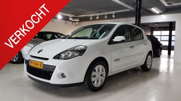 Renault Clio - 1.5 dCi Authentique NAP 6 MND GARANTIE CRUISE AIRC O NL AUTO APK 03/19 1E EIGENAAR V. - 1