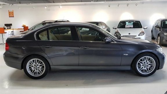 BMW 3-serie - 325i Dynamic Executive NL AUTO/NAVI/LEDER/XENON - 1