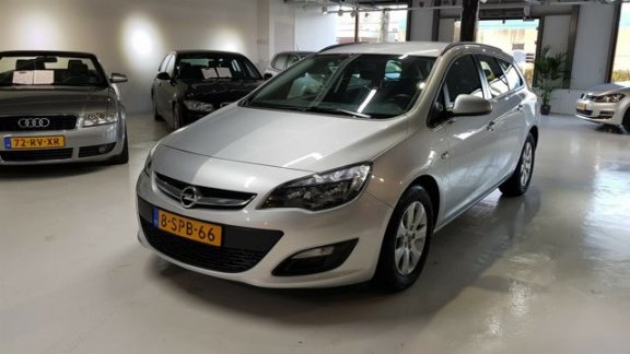 Opel Astra Sports Tourer - 1.7 CDTi Business +V.A €184 P/M NL AUTO NAP NAVI 6 MND GARANTIE BLUETOOTH - 1